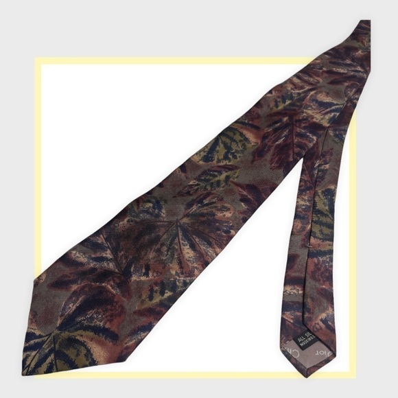 CHRISTIAN DIOR Vintage Men’s 100% All Silk Floral Pattern‎ Tie - Picture 2 of 4